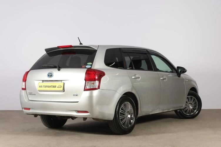 Toyota Corolla Fielder 6 из 6