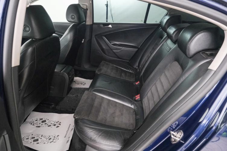 Volkswagen Passat 21 из 23