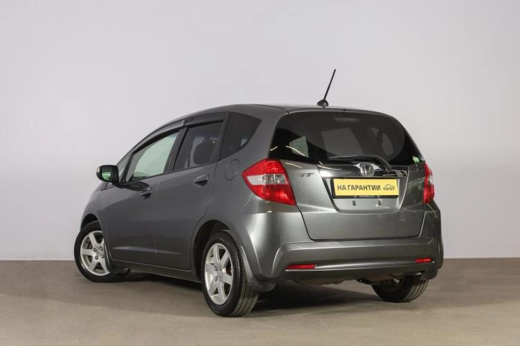 Honda Fit 4 из 6