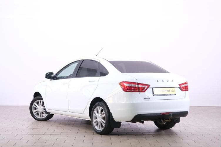 ВАЗ (LADA) Vesta 4 из 6