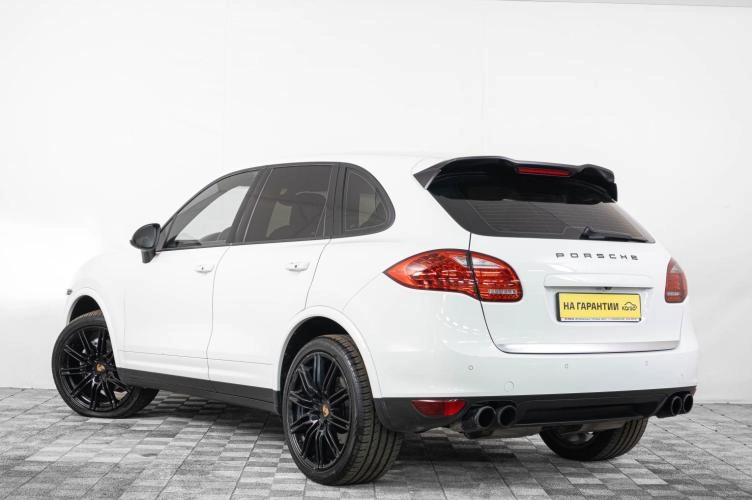 Porsche Cayenne 4 из 6