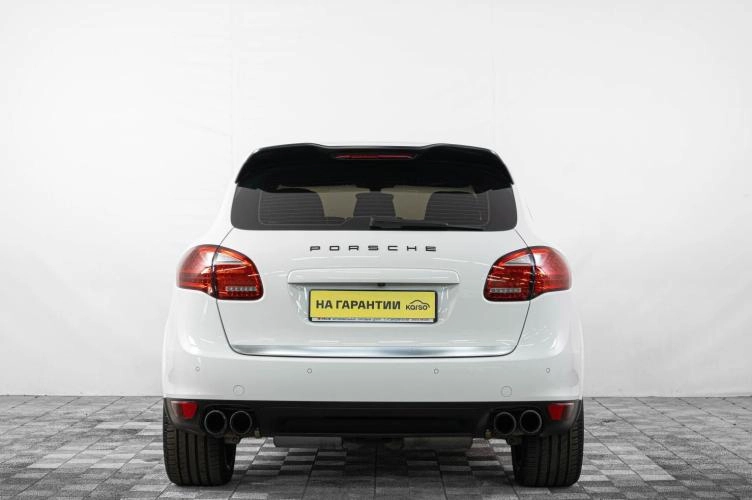 Porsche Cayenne 5 из 6