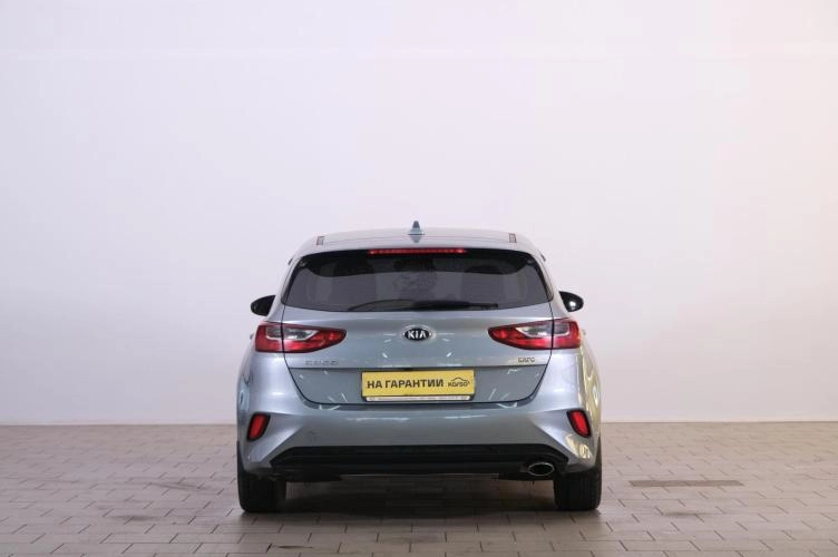 KIA cee'd 5 из 6