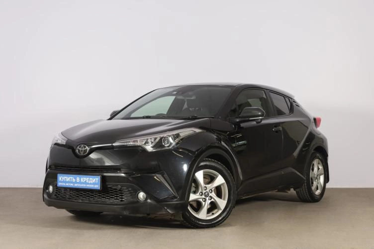 Toyota C-HR 3 из 6