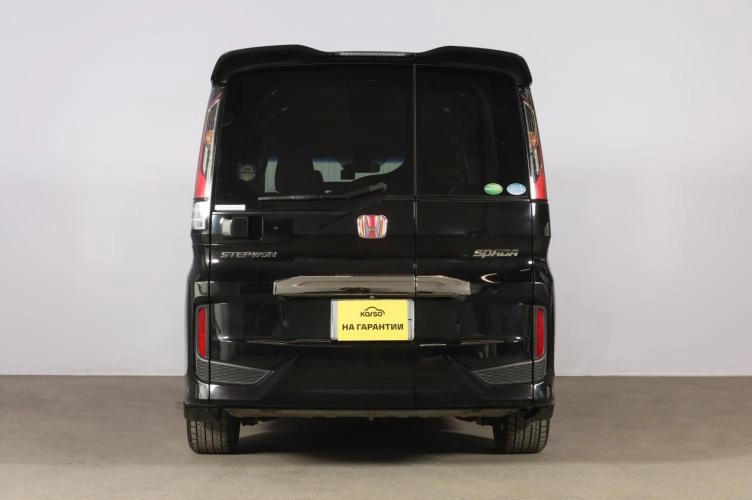 Honda Stepwgn Spada 5 из 6