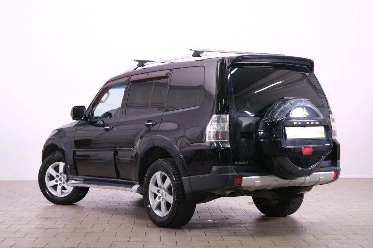 Mitsubishi Pajero 4 из 6