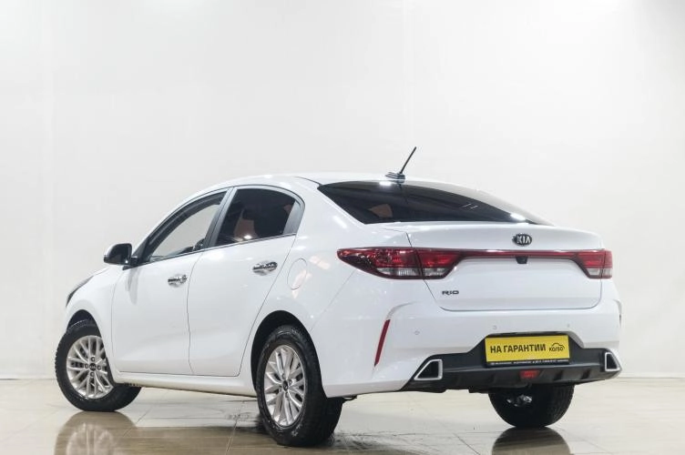 KIA Rio 4 из 6