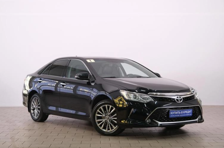 Toyota Camry 1 из 6
