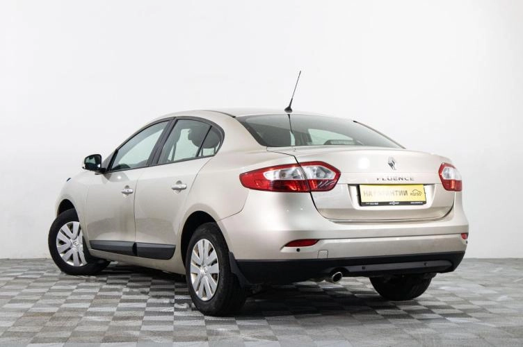 Renault Fluence 4 из 6