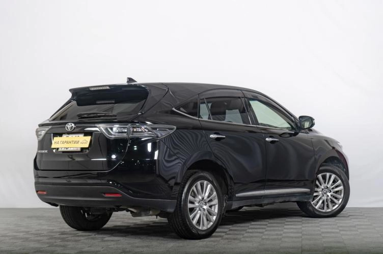 Toyota Harrier 6 из 6