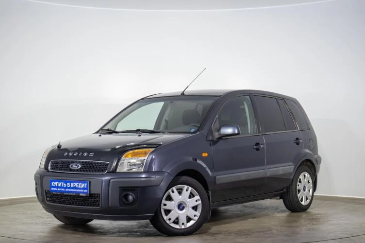 Ford Fusion 3 из 6