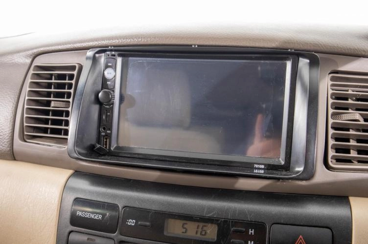 Toyota Corolla 14 из 21