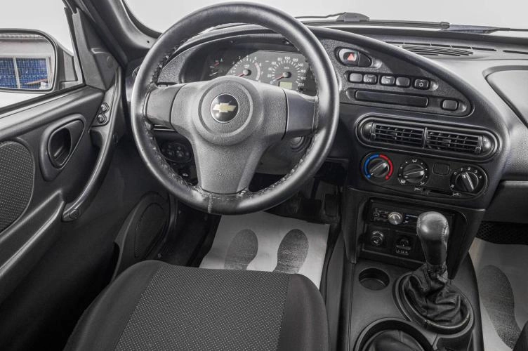 Chevrolet Niva 12 из 21