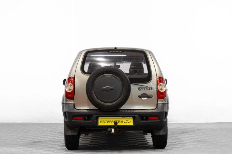 Chevrolet Niva 5 из 6