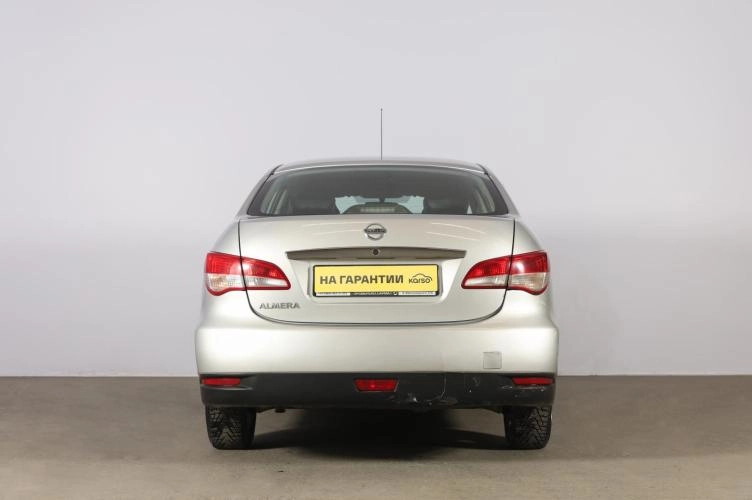 Nissan Almera 5 из 6