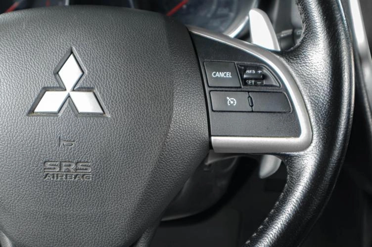 Mitsubishi ASX 15 из 20