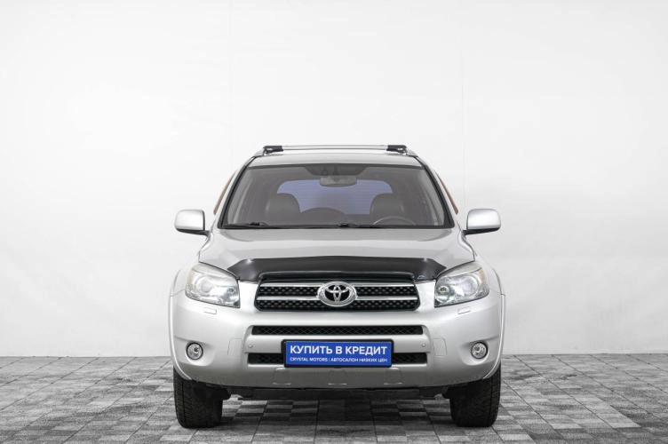 Toyota RAV4 2 из 6