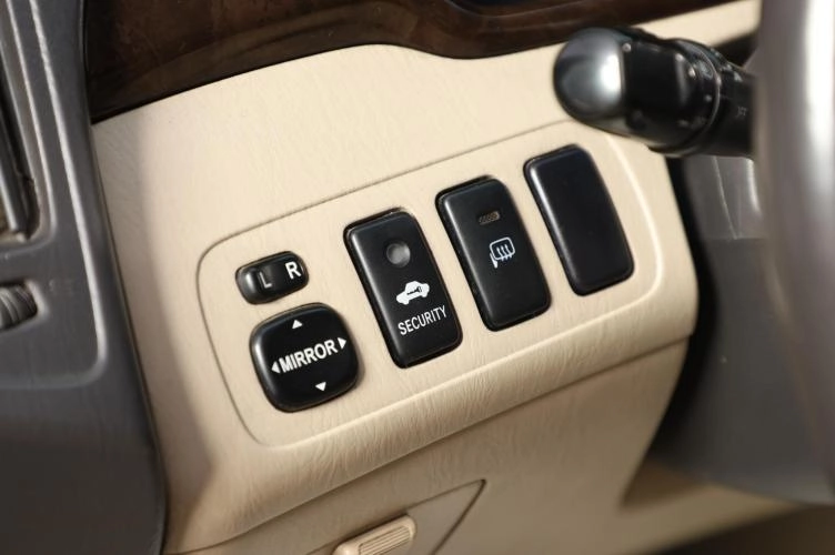 Toyota Highlander 14 из 16