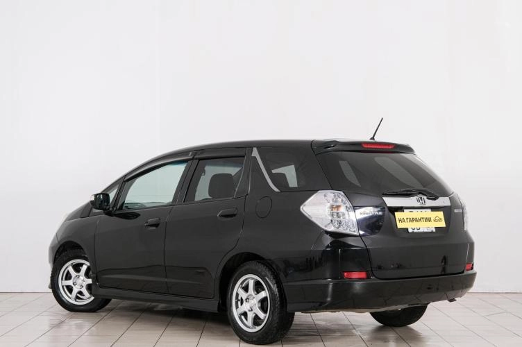 Honda Fit Shuttle 4 из 6