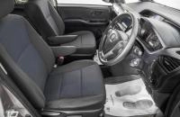 Toyota Voxy 10 из 24