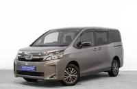 Toyota Voxy 3 из 24