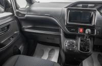 Toyota Voxy 20 из 24