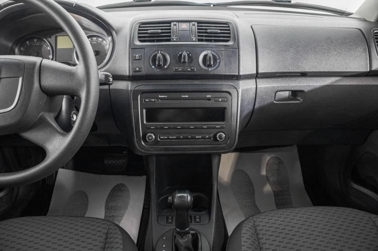Skoda Fabia 15 из 24
