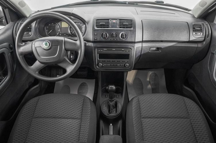 Skoda Fabia 9 из 24
