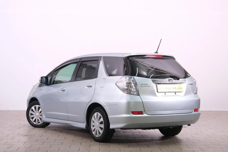 Honda Fit Shuttle 4 из 6