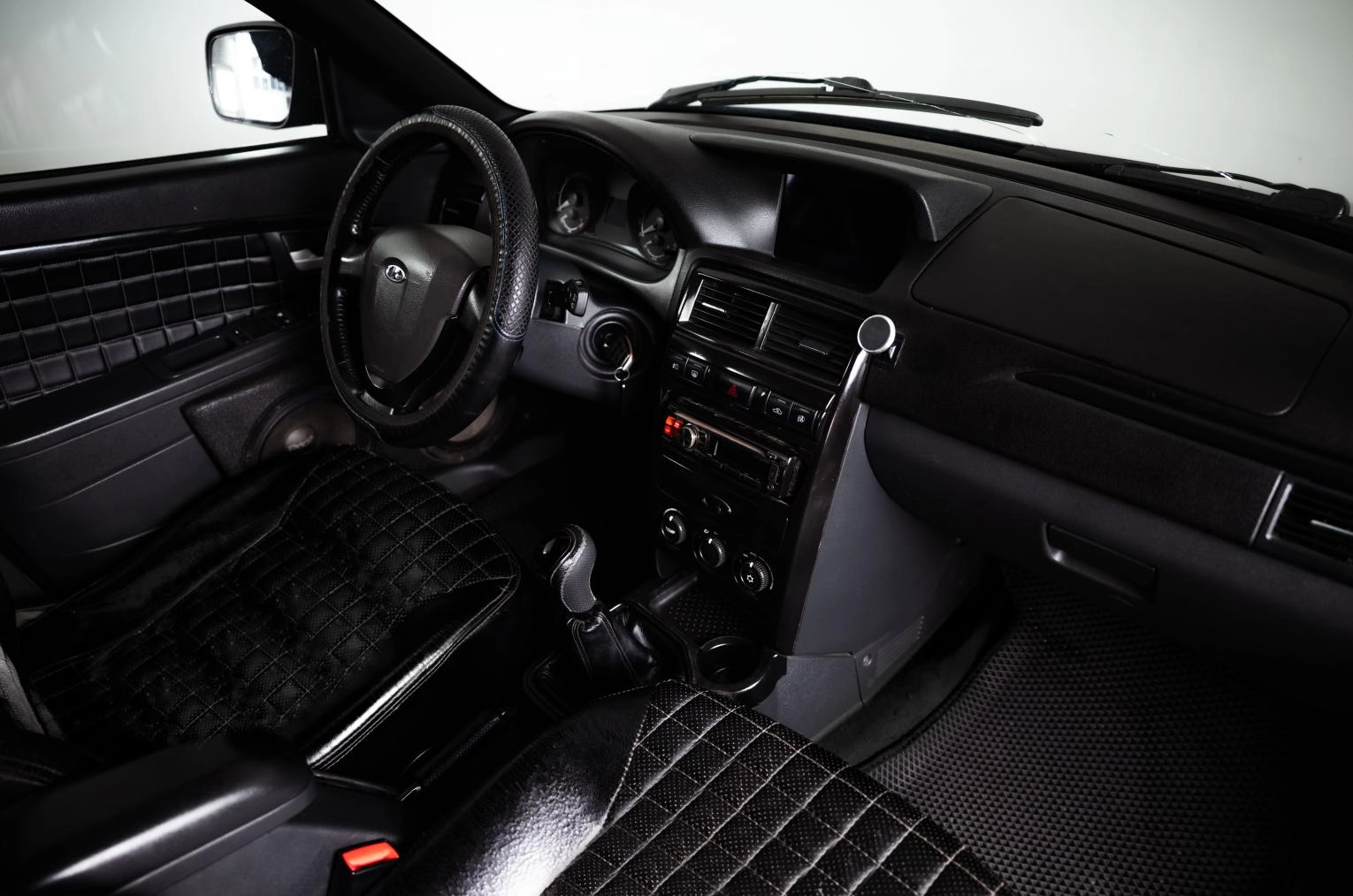 ВАЗ (LADA) Priora 10 из 17