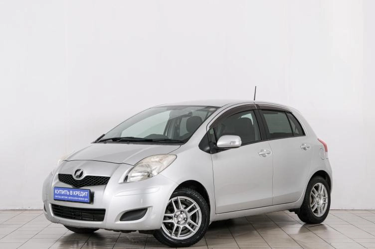 Toyota Vitz 3 из 6