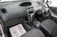Toyota Vitz 12 из 21