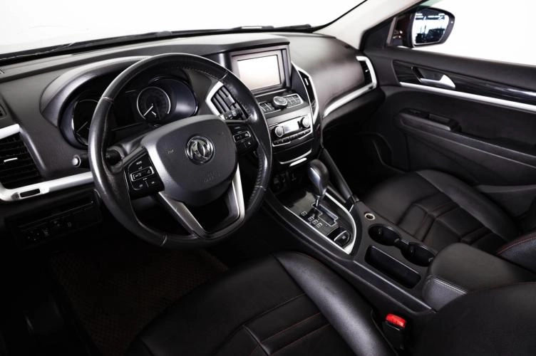 Dongfeng AX7 10 из 29