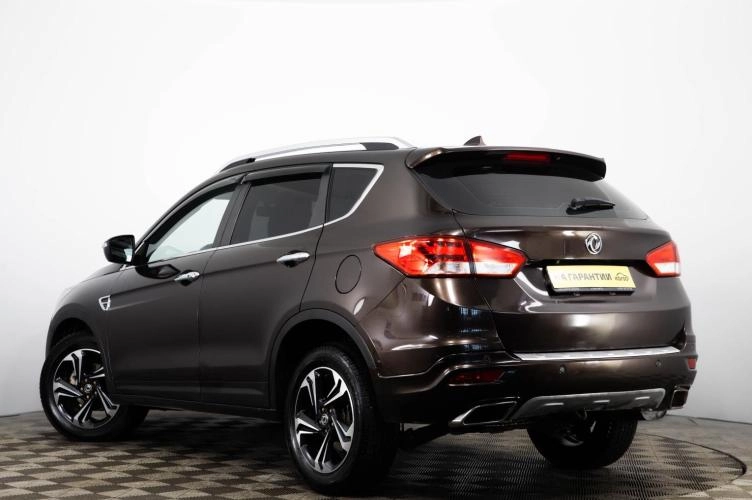 Dongfeng AX7 6 из 6