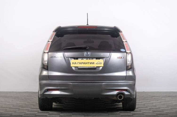 Honda Stream 4 из 6