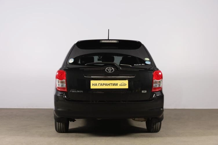 Toyota Corolla Fielder 5 из 6