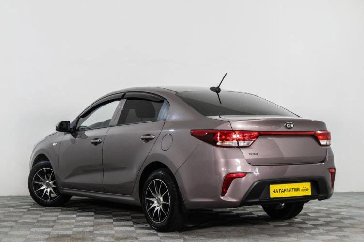 KIA Rio 6 из 6
