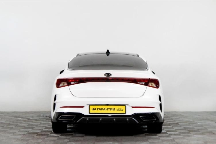 KIA K5 5 из 6