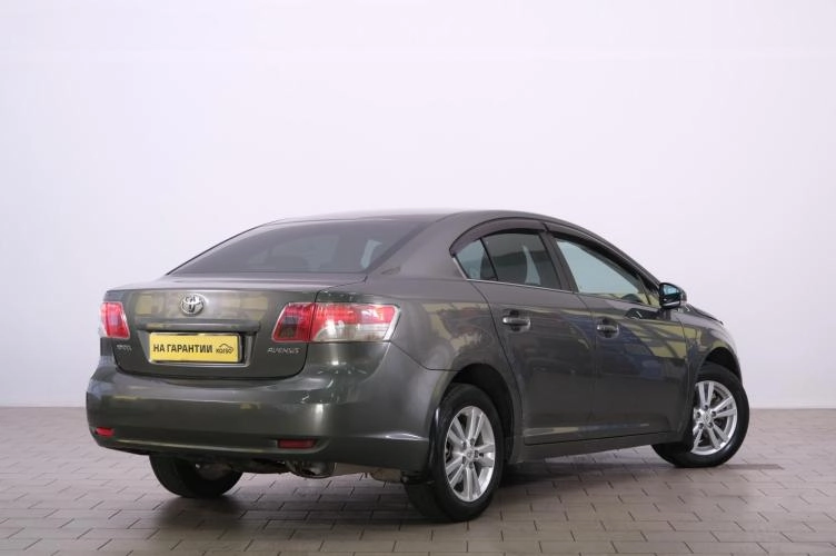 Toyota Avensis 6 из 6