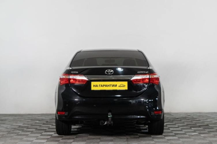Toyota Corolla 5 из 6