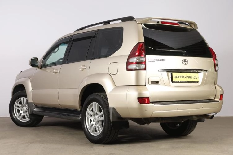 Toyota Land Cruiser Prado 4 из 6