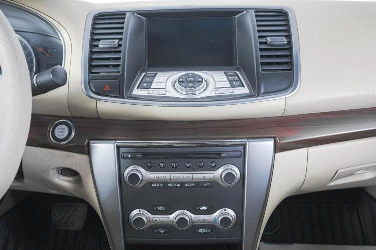 Nissan Teana 18 из 25