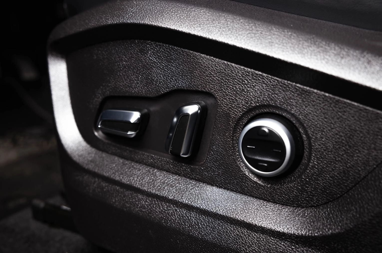 Exeed LX 24 из 26