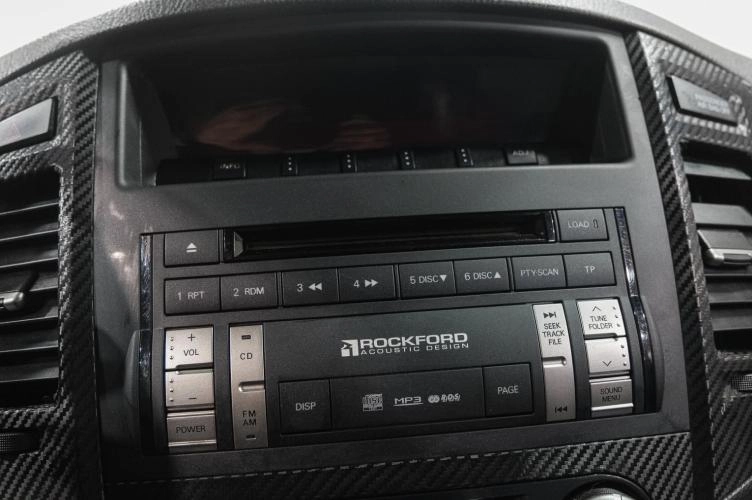 Mitsubishi Pajero 17 из 28