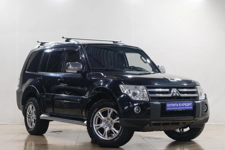 Mitsubishi Pajero 1 из 6