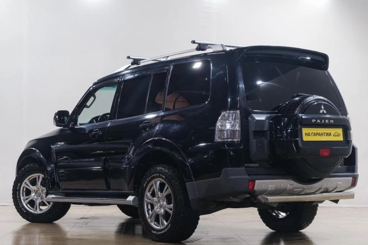 Mitsubishi Pajero 4 из 6