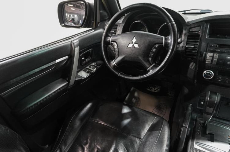 Mitsubishi Pajero 11 из 28