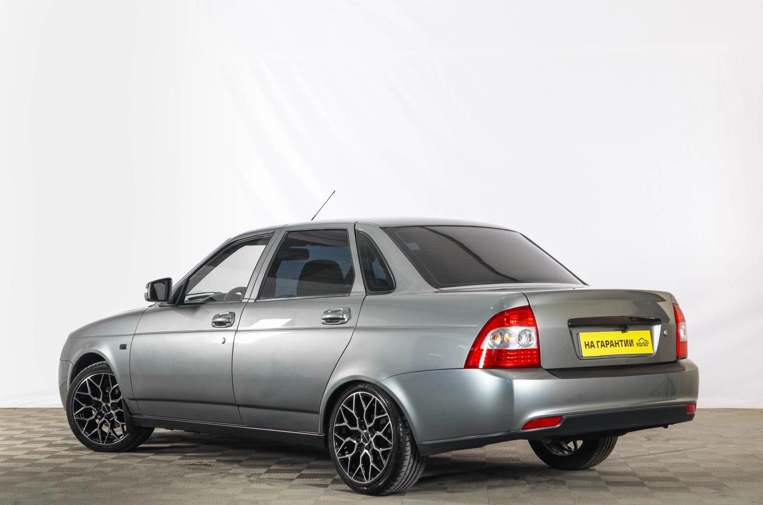 ВАЗ (LADA) Priora 4 из 16
