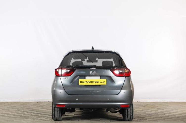 Honda Fit 5 из 6