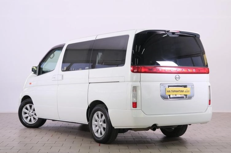 Nissan Elgrand 4 из 6